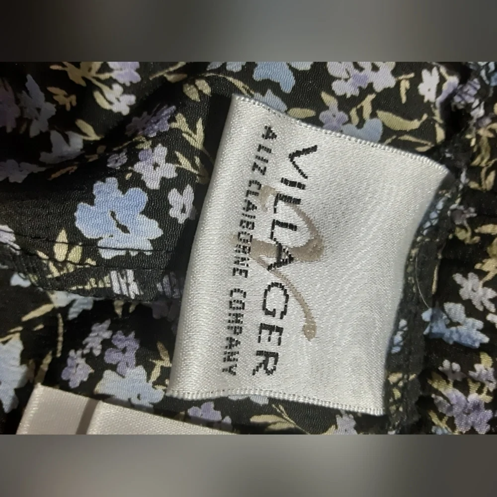 Villager Women's Flower Skirt